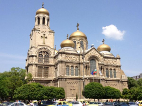 Гостиница Cathedral Guesthouse  Варна